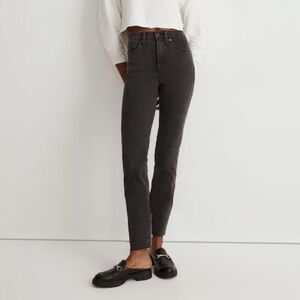 Madewell Stovepipe Jeans in Banberry Wash Raw Hem Edition